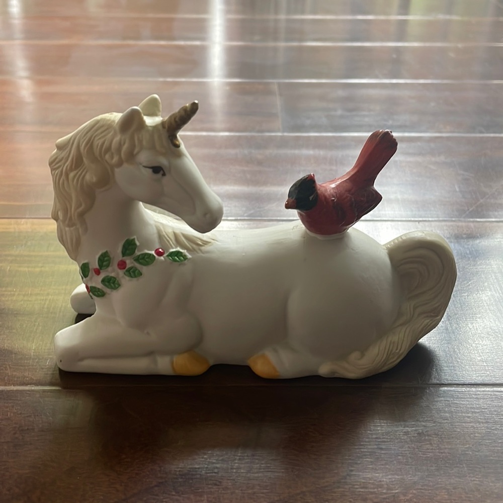 Beautiful Porcelain/Ceramic UNICORN with Bird 6.1" x 2.2" and 4" tall